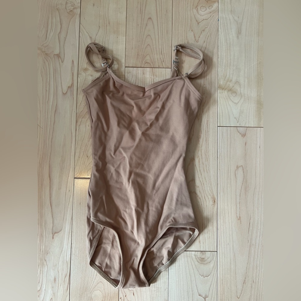 Dance/gymnastics leotard, nude, runs small, XS